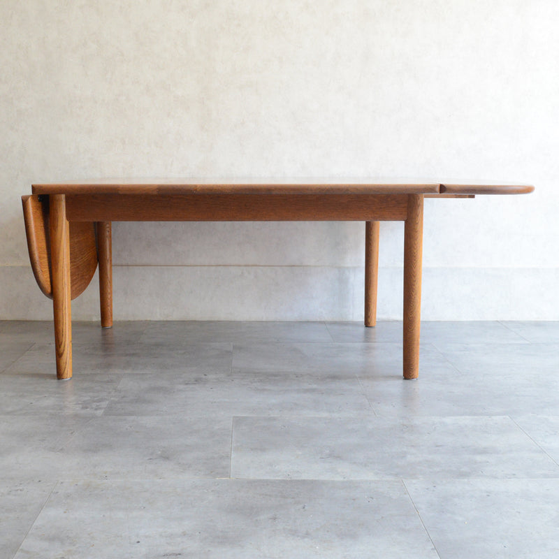 Hans J. Wegner GE82/85 拡張式オークローテーブル8-49