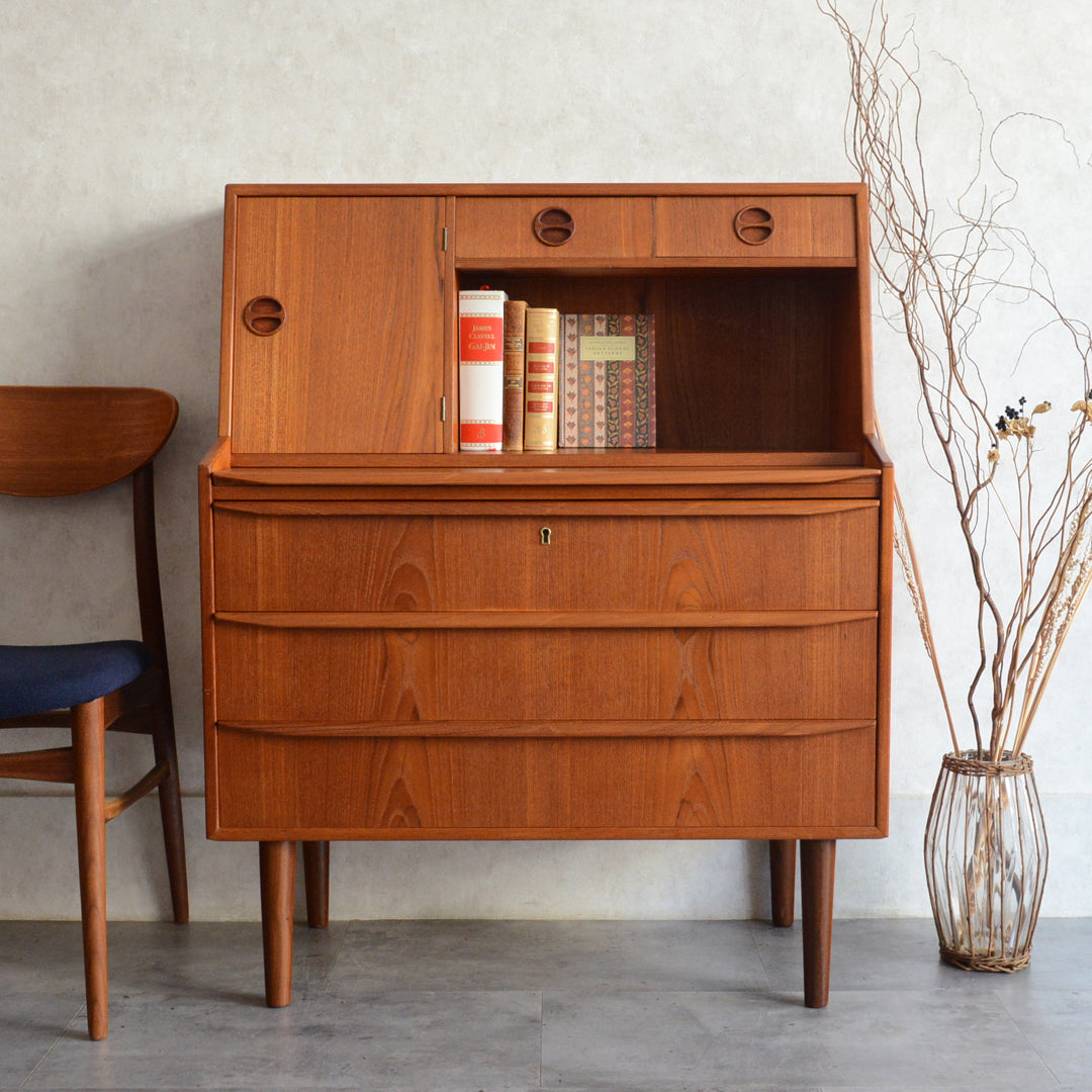 デンマークヴィンテージ チークビューロー(ミラー・鍵付)6-89