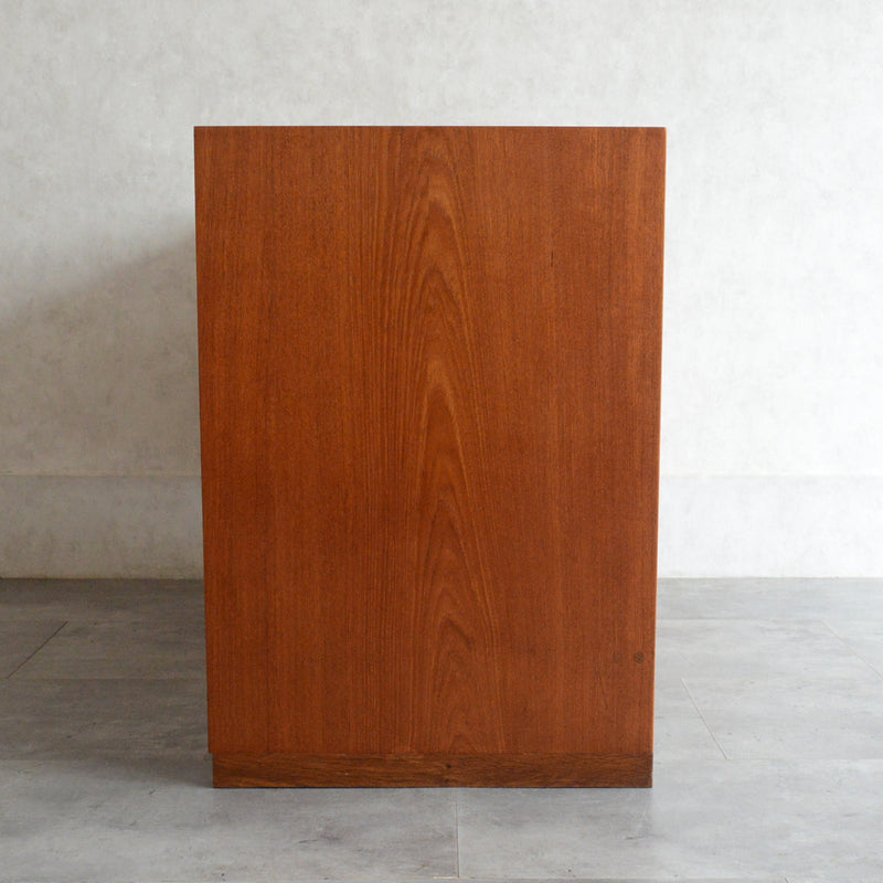 Hans J. Wegner RY15キャビネット 5-143