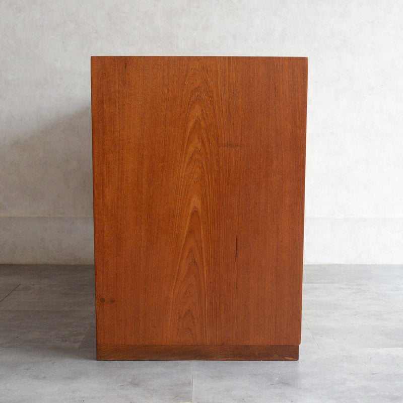 Hans J. Wegner RY15キャビネット 5-143