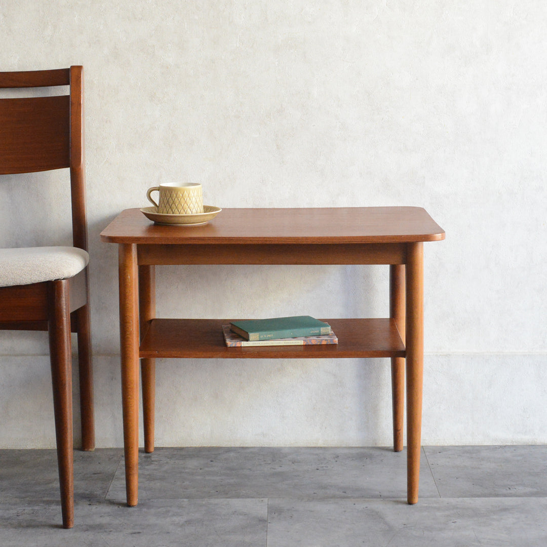 デンマークヴィンテージ サイドテーブル(棚付き)8-69