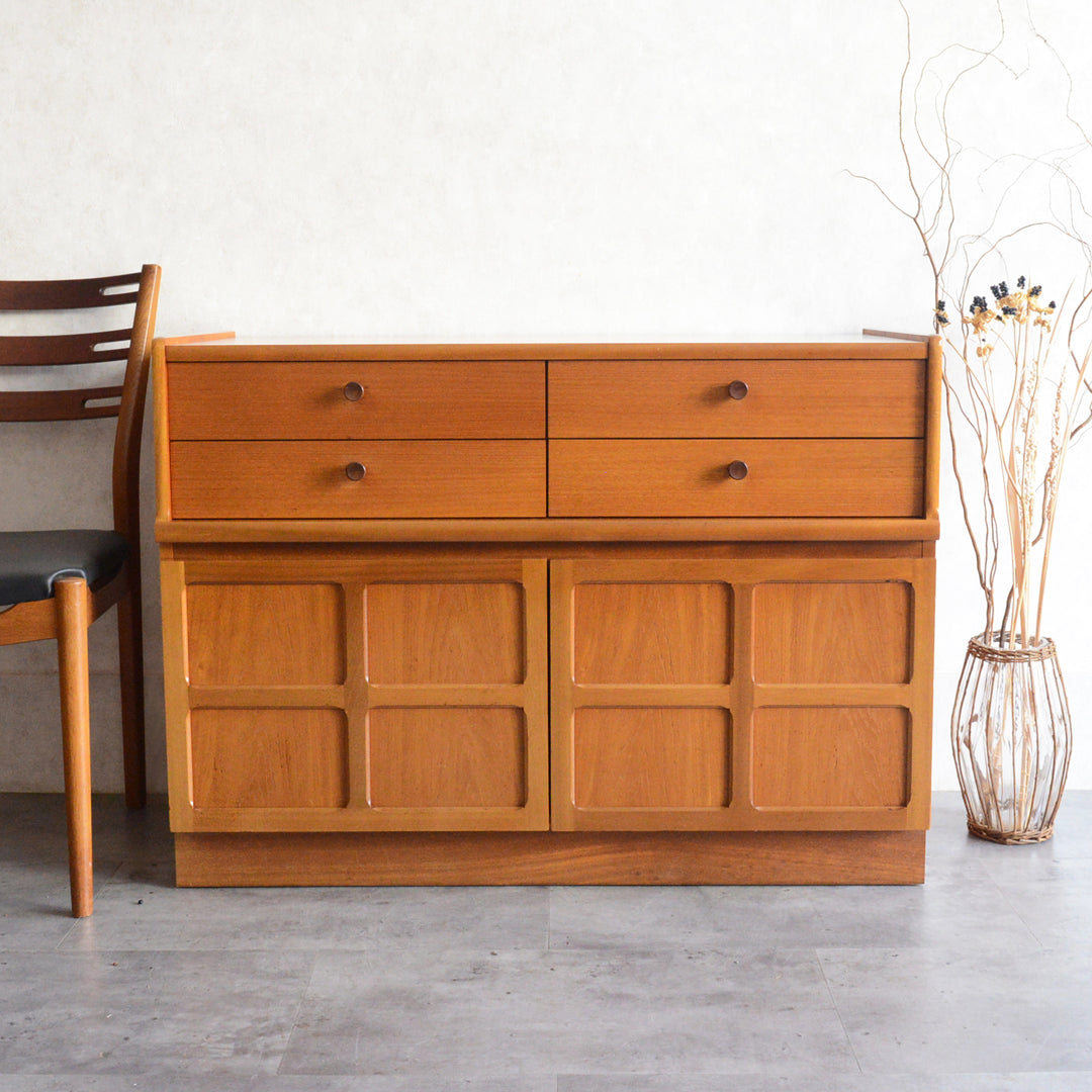 Nathan ネイサン キャビネット/レコードキャビネット抽斗付 57(天板剥離再塗装済)