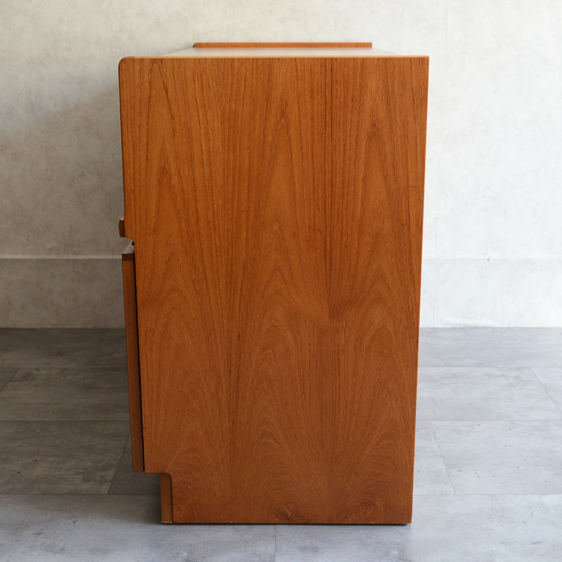Nathan (Parker knoll) ネイサン キャビネット 26 AVボード テレビ台