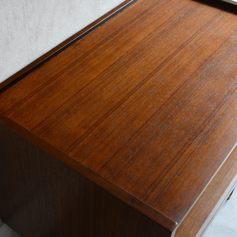 G-PLANジープランBrassfitted ナイトテーブル