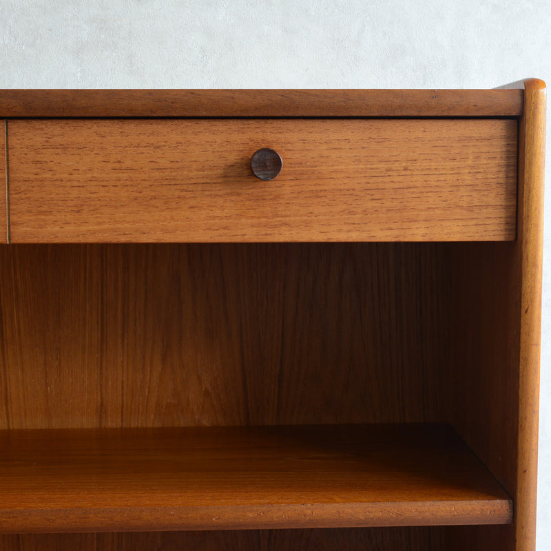 Nathan ネイサン (Parker Knoll)キャビネット 30