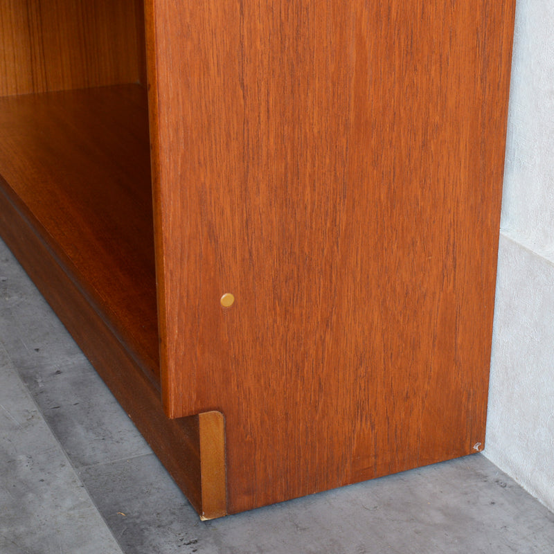 Nathan ネイサン (Parker Knoll)キャビネット 30