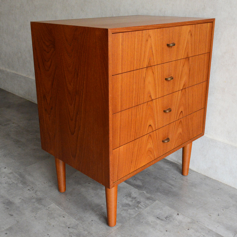 デンマークヴィンテージ  チーク４段スモールチェスト 6-75