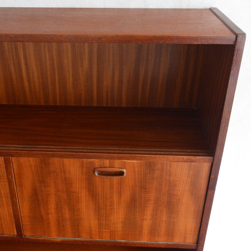 ミッドセンチュリー ヴィンテージ ハイサイドボード/カップボード 09（天板剥離再塗装済）