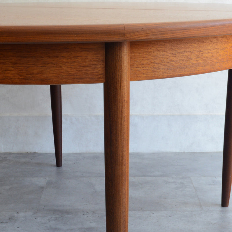 Y様見学ご予約品　 G-PLAN ジープラン　エクステンション ラウンドテーブル78(天板剥離再塗装）