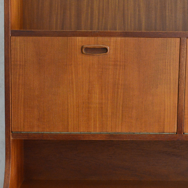 ミッドセンチュリー ヴィンテージ ハイサイドボード/カップボード 09（天板剥離再塗装済）