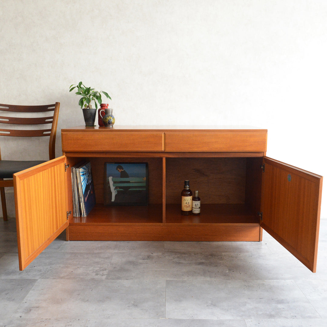 サイドボード – Rowan.inc