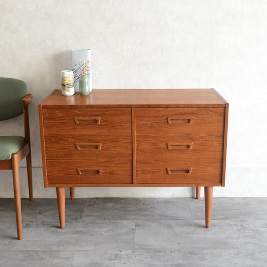 デンマークヴィンテージ  チーク３段2列チェスト 18