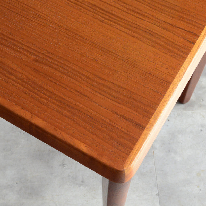 デンマーク Henning Kjaernulf へニング・ケアヌルフ　ローテーブル8-57