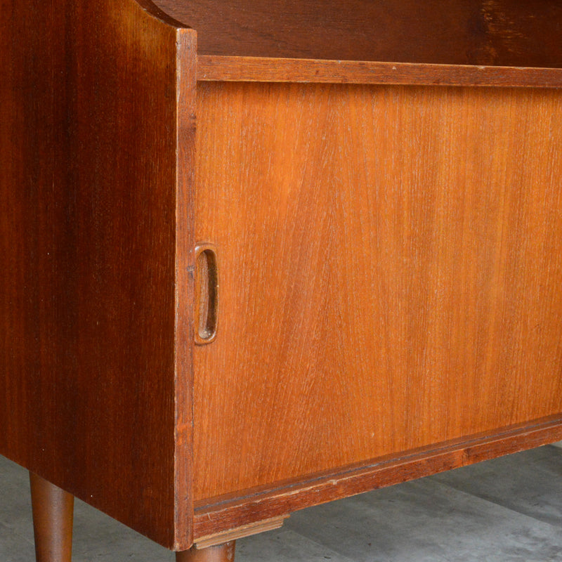 ミッドセンチュリー ヴィンテージ ハイサイドボード/カップボード 09（天板剥離再塗装済）