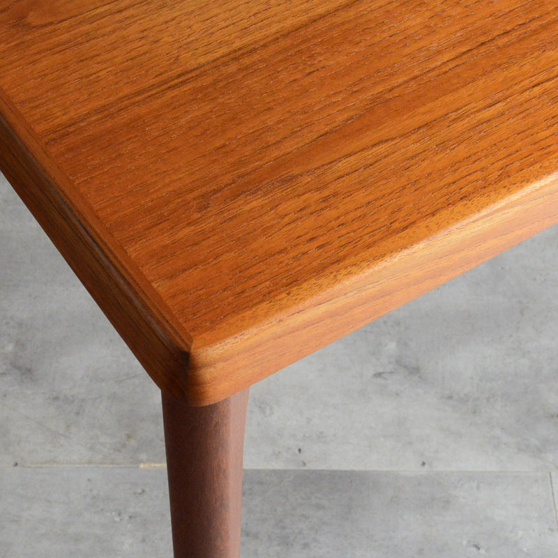 デンマーク Henning Kjaernulf へニング・ケアヌルフ　ローテーブル8-57