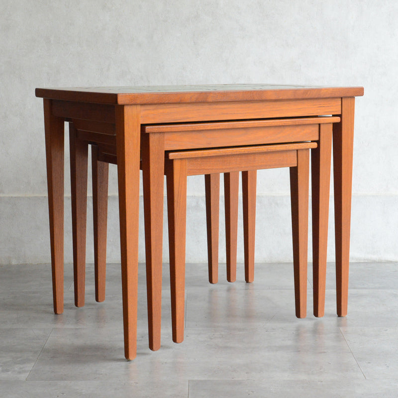 デンマーク タイルトップ ネストテーブル 8-53