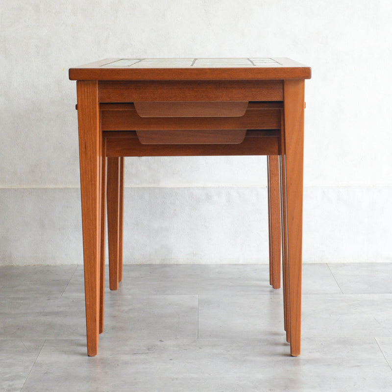 デンマーク タイルトップ ネストテーブル 8-53