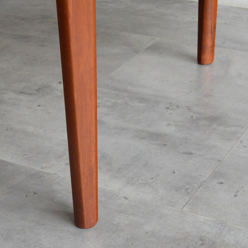 デンマーク Henning Kjaernulf へニング・ケアヌルフ　ローテーブル8-57