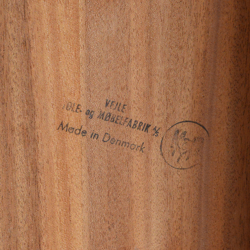 デンマーク Henning Kjaernulf へニング・ケアヌルフ　ローテーブル8-57