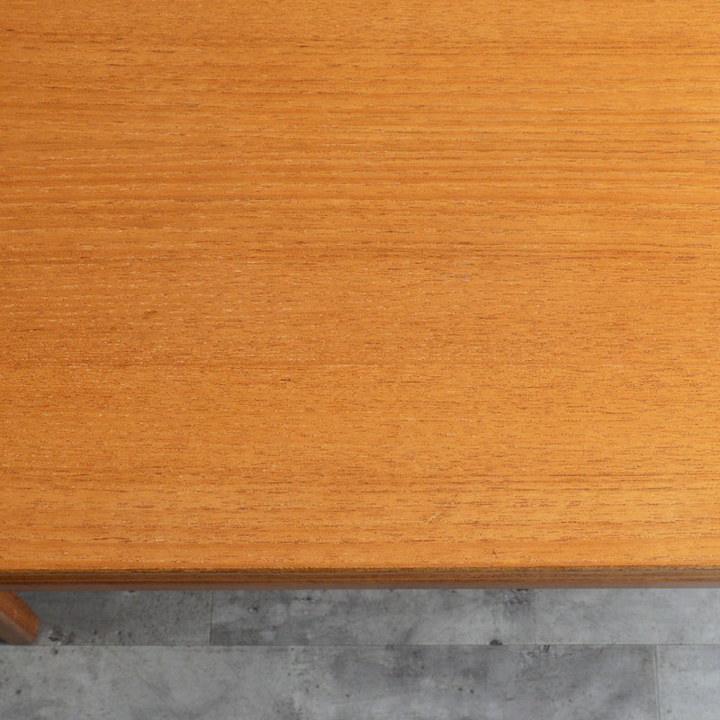 Richard Hornby ローテーブル32(天板剥離再塗装済）