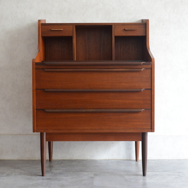 デンマーク ヴィンテージ　チークビューロー 8-21