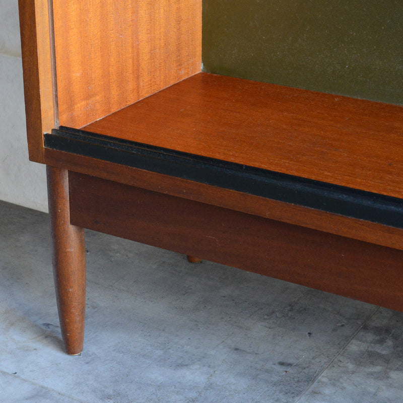 Greaves&Thomas ヴィンテージ ガラスキャビネット 61