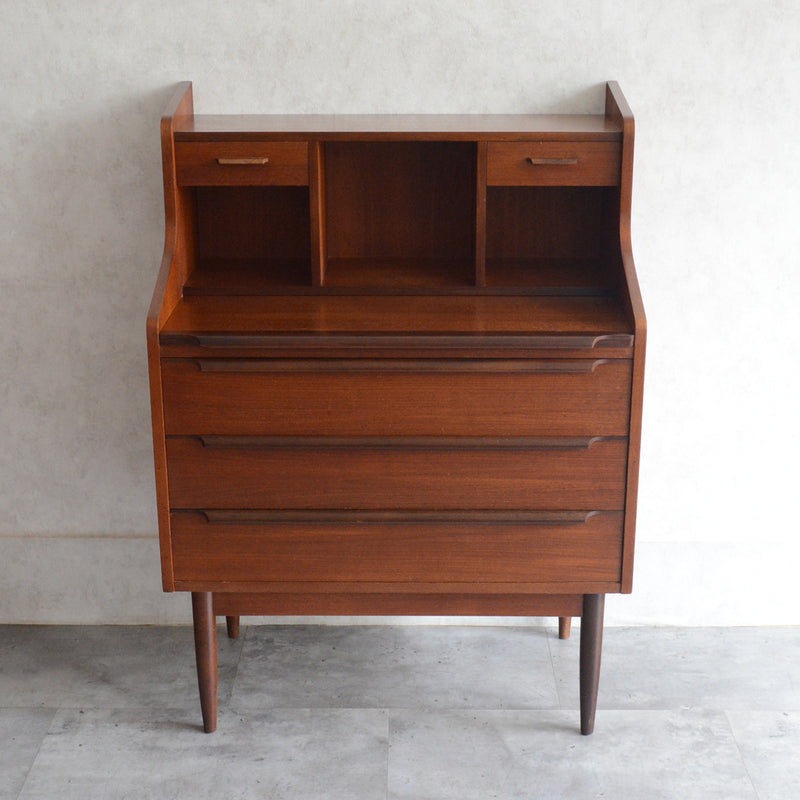 デンマーク ヴィンテージ　チークビューロー 8-21