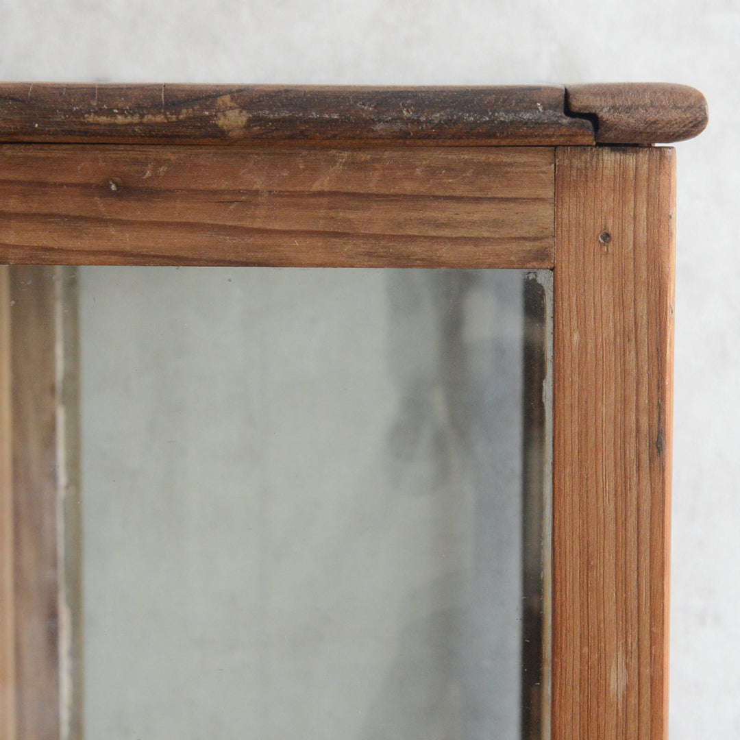 ヴィンテージチーク　ガラススモールショーケース３