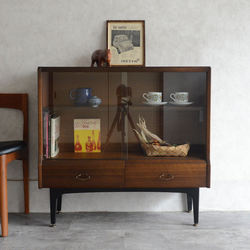 Jentique  ジェンティーク　ガラスキャビネット 52(天板剥離再塗装）