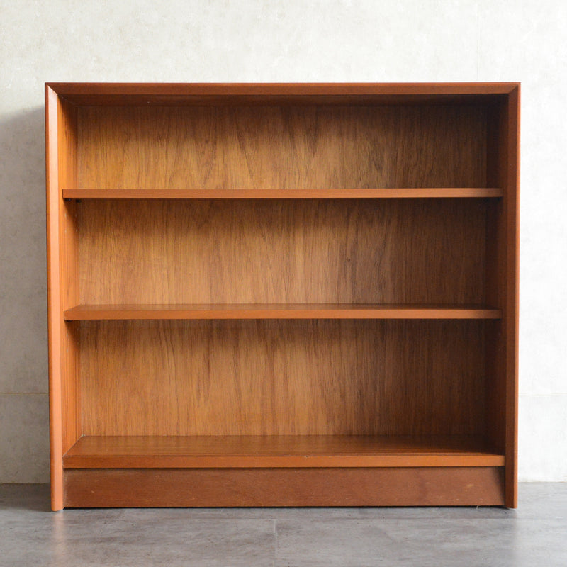 Herbert E. Gibbs ガラスキャビネット 59