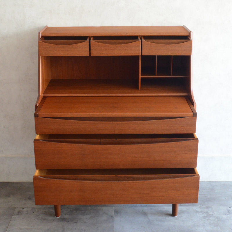 デンマーク Olholm Mobelfabrik　チーク ビューロー /ドレッサーC-5