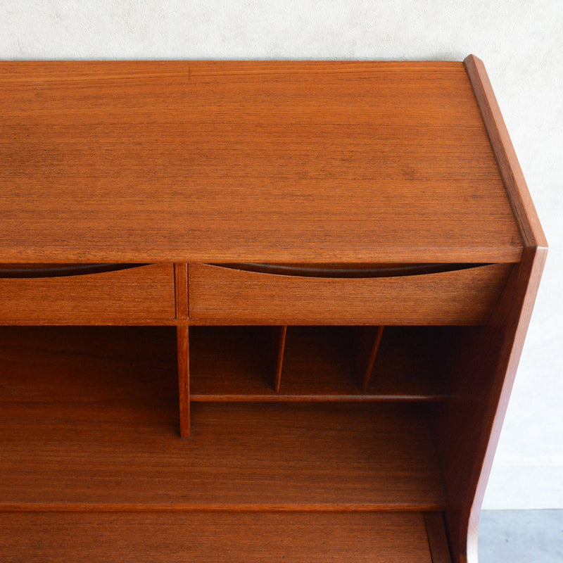 デンマーク Olholm Mobelfabrik　チーク ビューロー /ドレッサーC-5