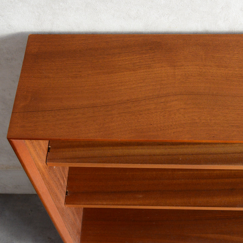 Herbert E. Gibbs ガラスキャビネット 59