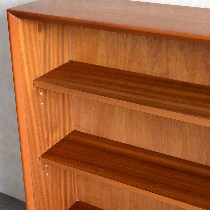 Herbert E. Gibbs ガラスキャビネット 59