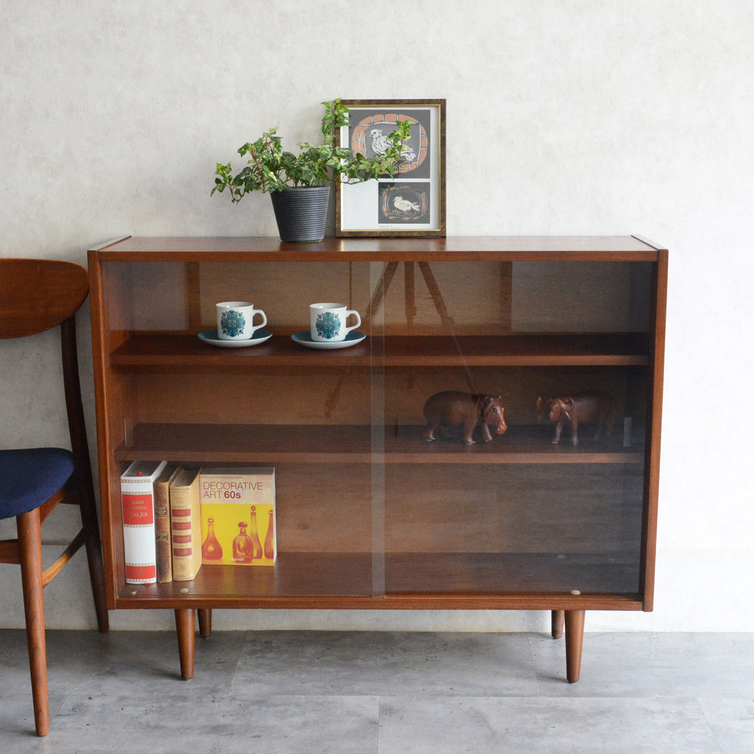 ミッドセンチュリー ヴィンテージ　チーク ガラスキャビネット 99