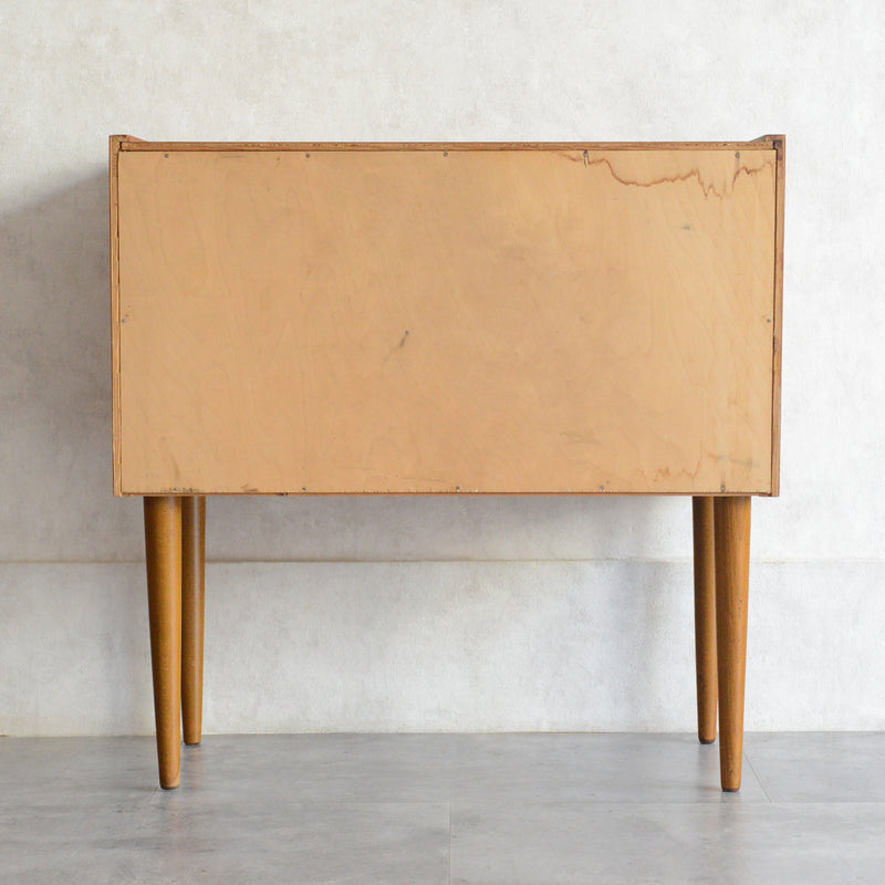 デンマーク ヴィンテージ  チーク 3段 スモールチェスト 5-129