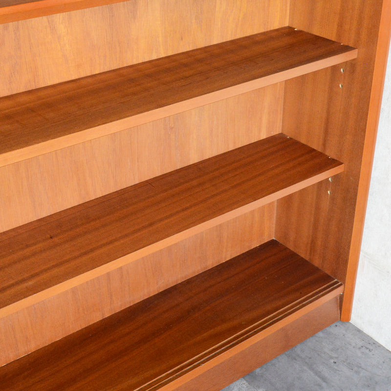 Herbert E. Gibbs ガラスキャビネット 59