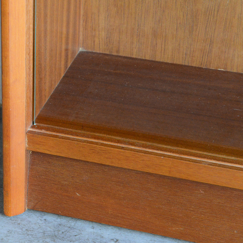 Herbert E. Gibbs ガラスキャビネット 59