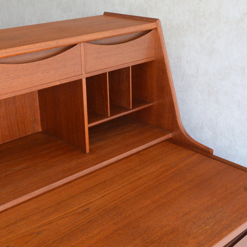 デンマーク Olholm Mobelfabrik　チーク ビューロー /ドレッサーC-5