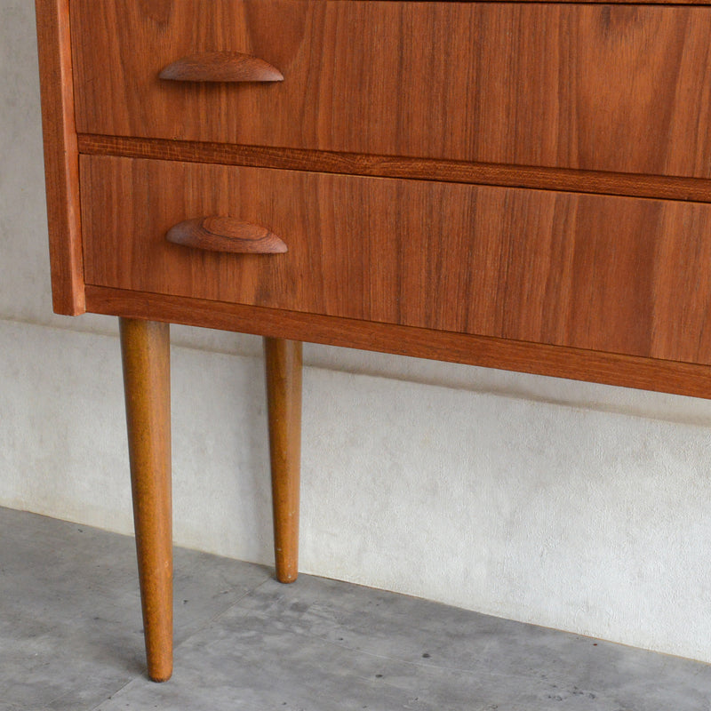 デンマーク ヴィンテージ  チーク 3段 スモールチェスト 5-129