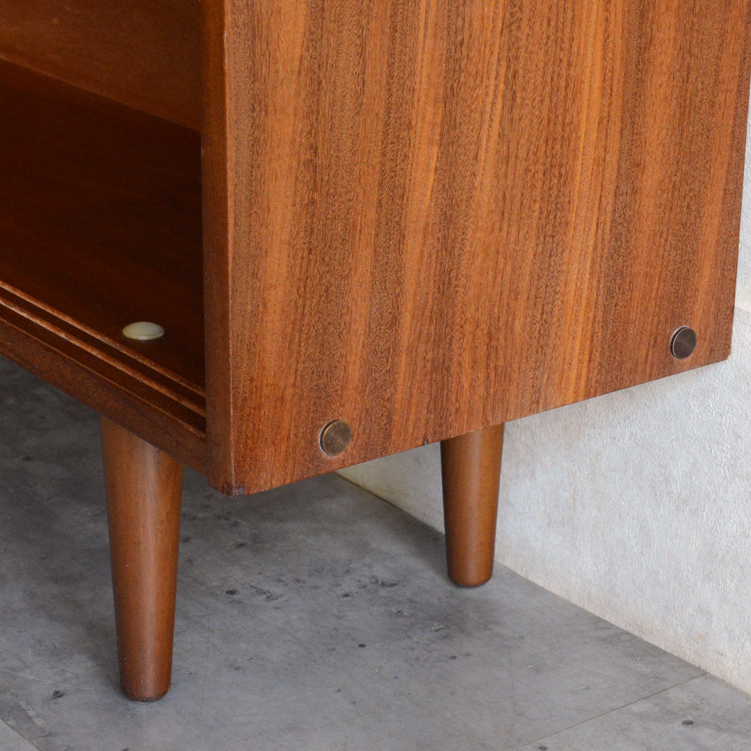 ミッドセンチュリー ヴィンテージ　チーク ガラスキャビネット 99