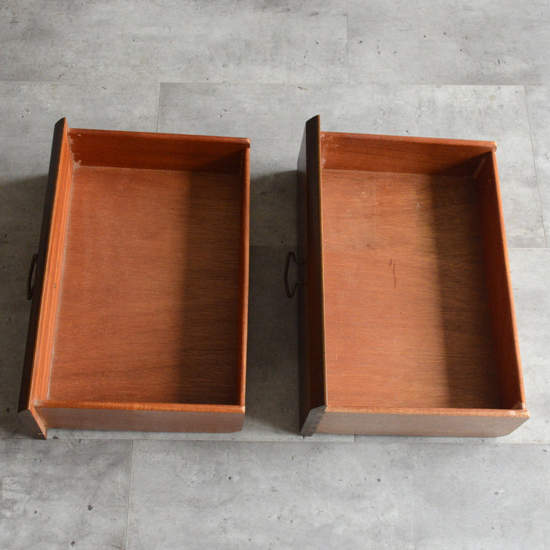 Jentique  ジェンティーク　ガラスキャビネット 52(天板剥離再塗装）