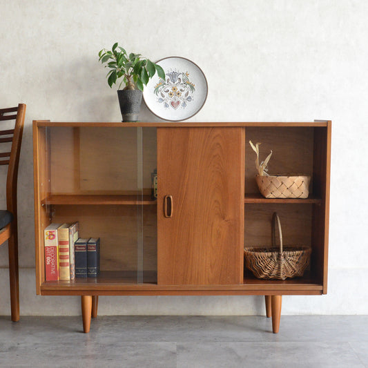 ミッドセンンチュリー ヴィンテージ　ガラスキャビネット 98(木扉付）