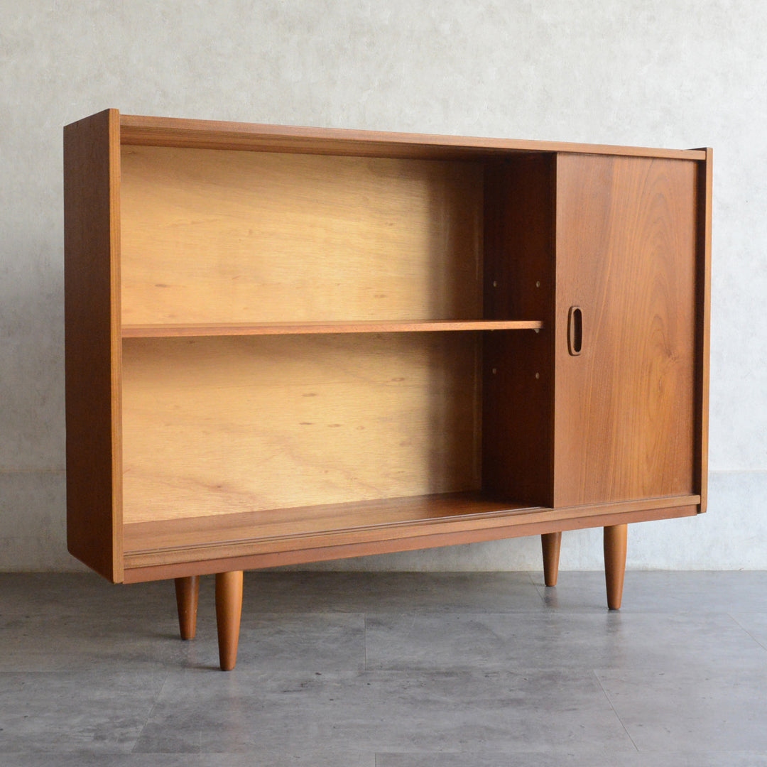 ミッドセンンチュリー ヴィンテージ　ガラスキャビネット 98(木扉付）