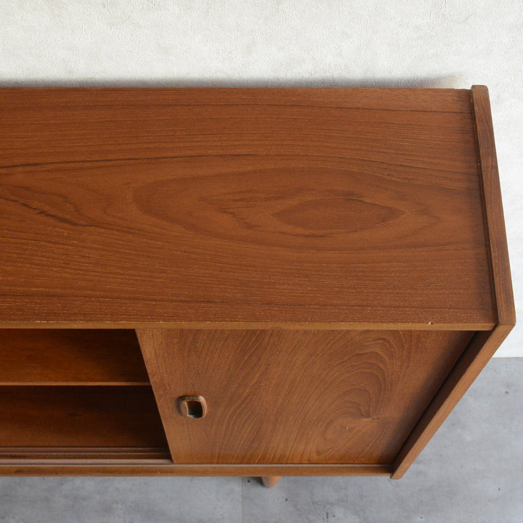 ミッドセンンチュリー ヴィンテージ　ガラスキャビネット 98(木扉付）