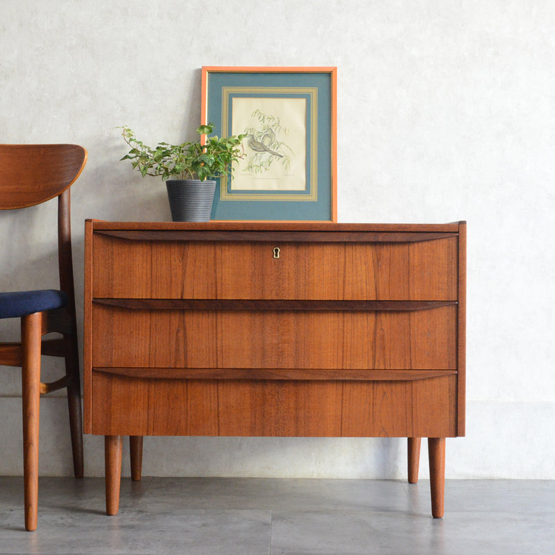 デンマークヴィンテージ  チーク３段チェスト5-148