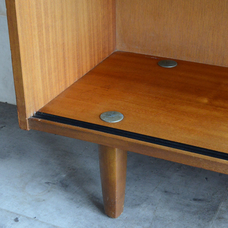 AVALONアバロン ガラスキャビネット56  (抽斗・フラップ扉付）