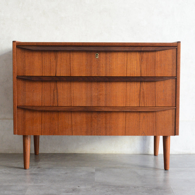 デンマークヴィンテージ  チーク３段チェスト5-148