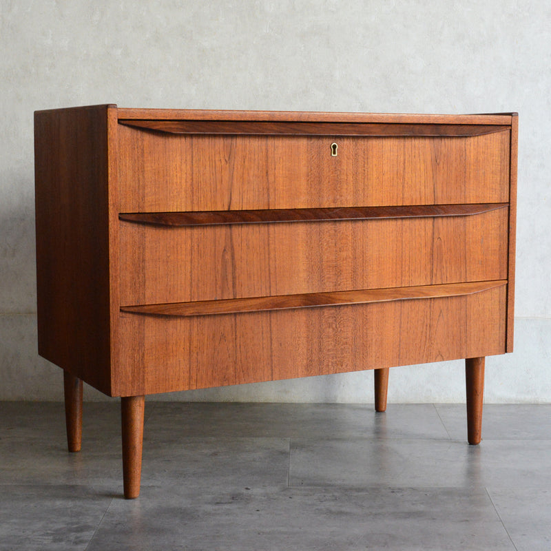 デンマークヴィンテージ  チーク３段チェスト5-148