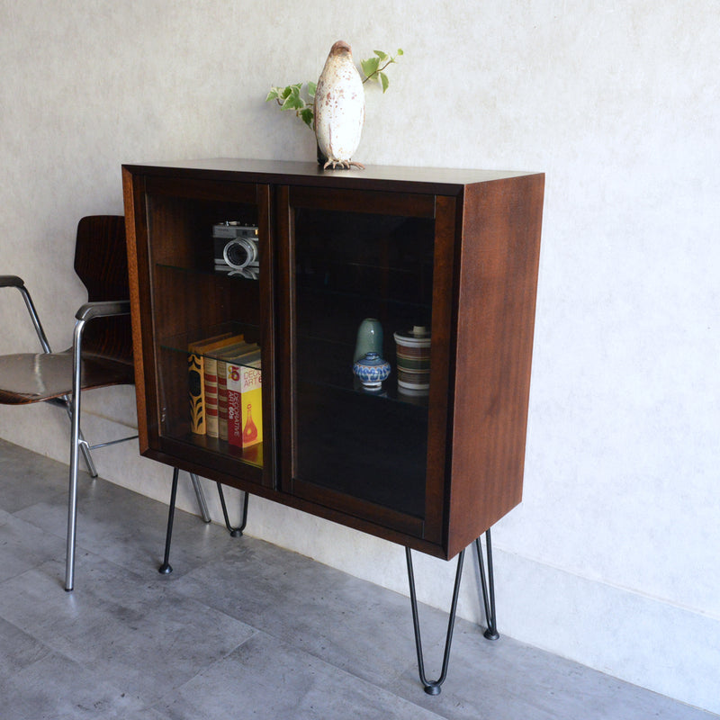 60S ヴィンテージ ガラスキャビネット60(ヘアピンレッグ）